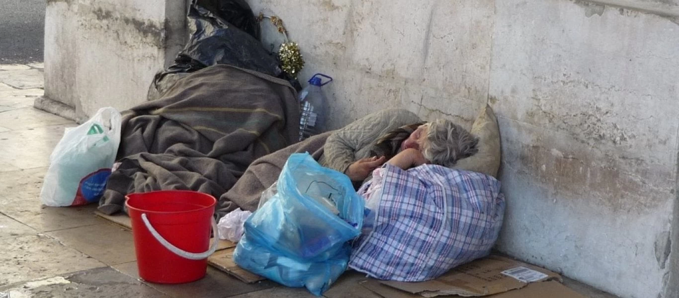 Απίστευτη ιστορία σπό τη Χίο: «Κληρονομιά» ενός εκατομμυρίου ευρώ άφησε 90χρονος-Κυκλοφορούσε ρακένδυτος